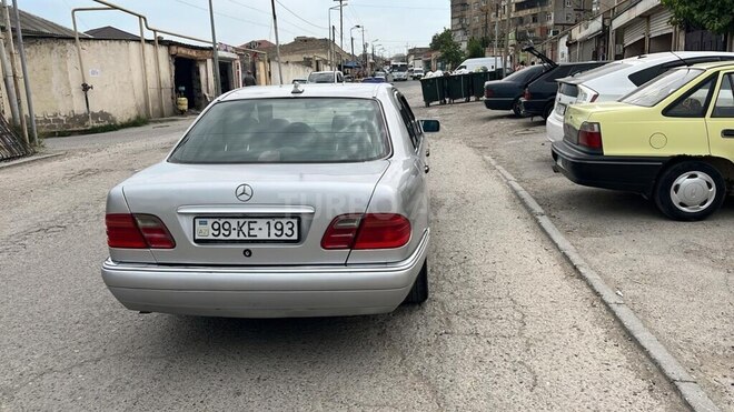 Mercedes E 200 1997, 453,256 km - 2.0 l - Bakı