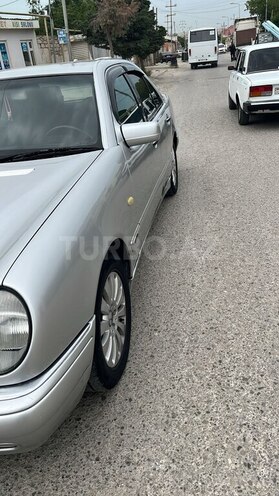 Mercedes E 200 1997, 453,256 km - 2.0 l - Bakı