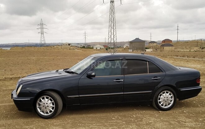 Mercedes E 220 d 2001, 200,000 km - 2.2 l - Bakı
