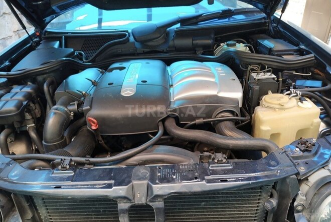 Mercedes E 220 d 2001, 200,000 km - 2.2 l - Bakı