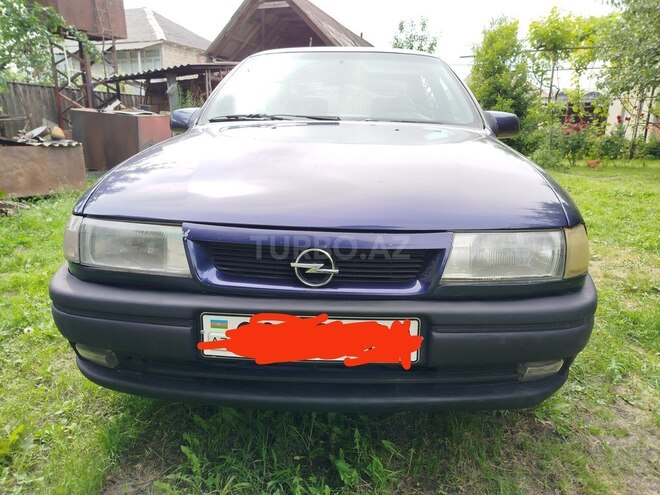 Opel Vectra 1995, 555,000 km - 1.8 l - Zaqatala
