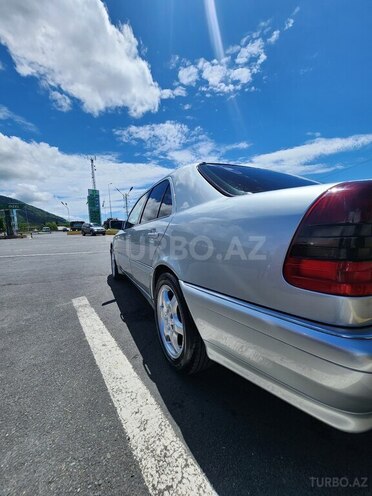 Mercedes C 240 1999, 224,000 km - 2.4 л - Zaqatala