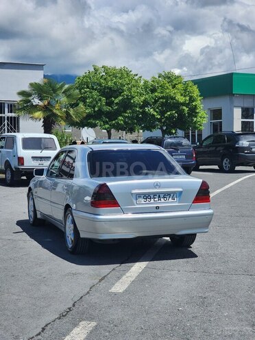 Mercedes C 240 1999, 224,000 km - 2.4 л - Zaqatala