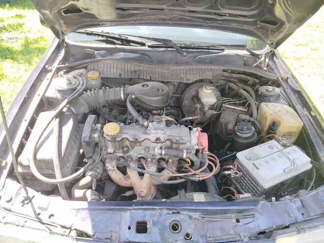 Opel Vectra 1995, 555,000 km - 1.8 l - Zaqatala