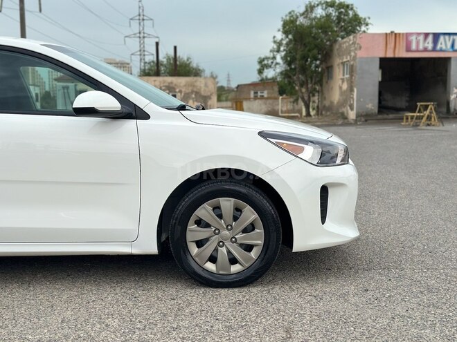 Kia Rio-5