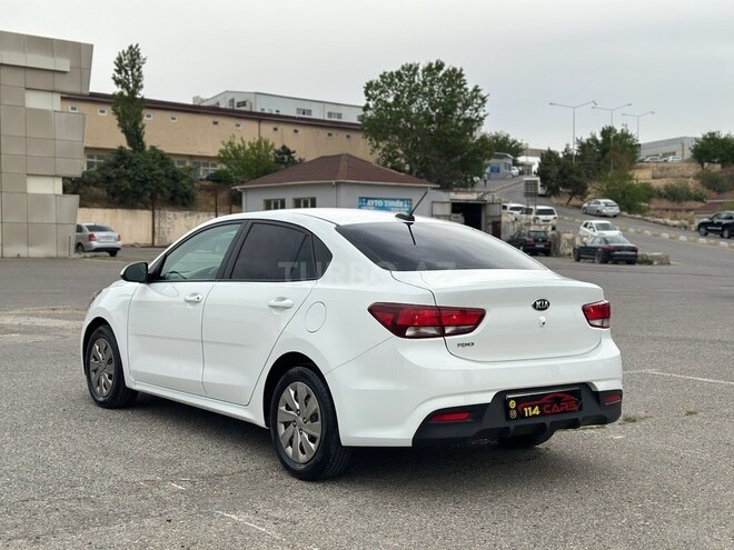 Kia Rio-6