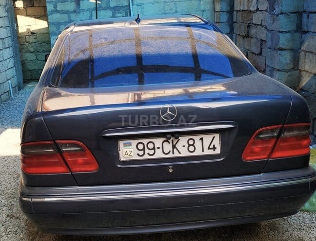 Mercedes E 220 d 2001, 200,000 km - 2.2 l - Bakı