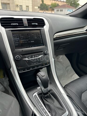 Ford Fusion (North America)-14