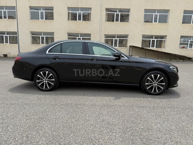 Mercedes E 300 e 2022, 6,400 km - 2.0 l - Bakı