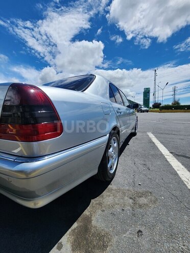 Mercedes C 240 2000, 180,000 km - 2.4 l - Zaqatala