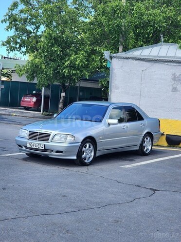 Mercedes C 240 2000, 180,000 km - 2.4 l - Zaqatala