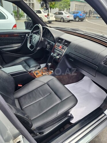 Mercedes C 240 2000, 180,000 km - 2.4 l - Zaqatala