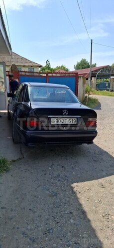 Mercedes E 300 d 1994, 686,720 km - 3.0 l - İmişli