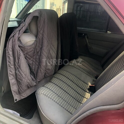 Mercedes 190 1991, 250,000 km - 1.8 l - Gəncə