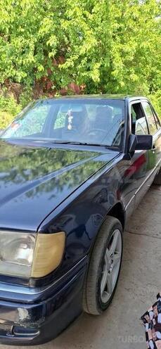 Mercedes E 300 d 1994, 686,720 km - 3.0 l - İmişli