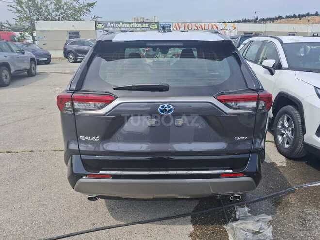 Toyota RAV4-4