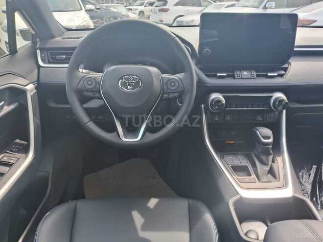 Toyota RAV4-3