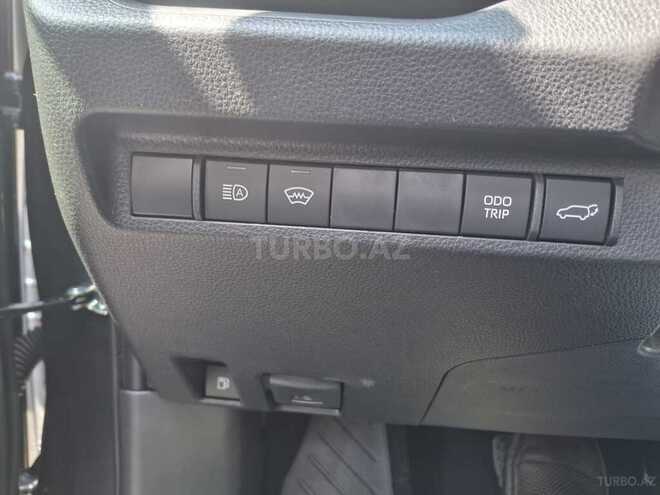 Toyota RAV4-19