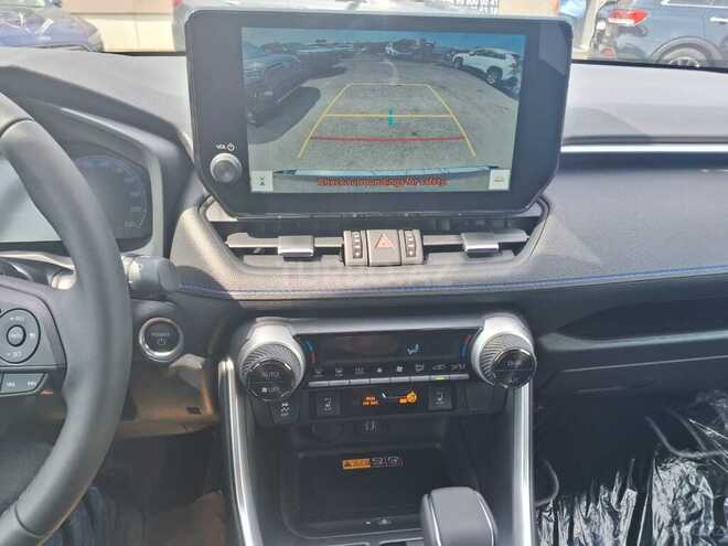 Toyota RAV4-10