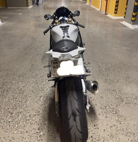 BMW  2011, 24,000 km - 1.0 l - Bakı