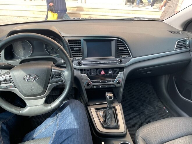 Hyundai Elantra 2016, 124,562 km - 2.0 l - Bakı