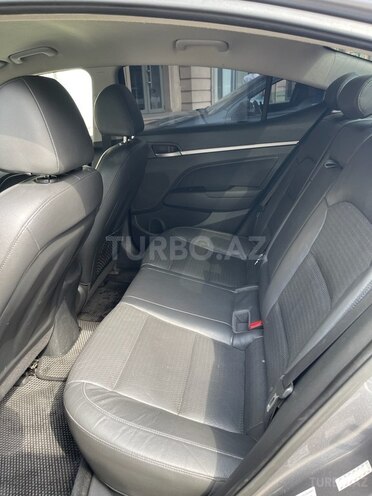 Hyundai Elantra 2016, 124,562 km - 2.0 l - Bakı
