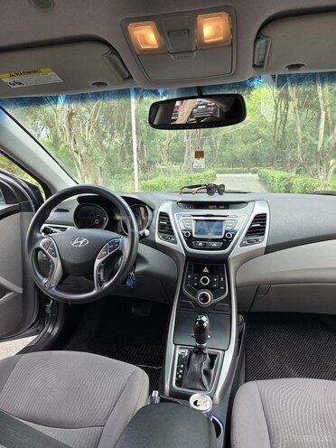 Hyundai Elantra 2015, 167,372 km - 1.8 л - Bakı