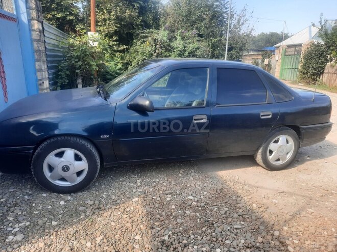 Opel Vectra 1994, 125,000 km - 2.0 l - Ağdam