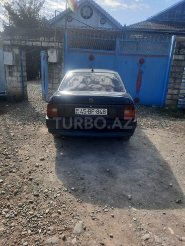 Opel Vectra 1994, 125,000 km - 2.0 l - Ağdam