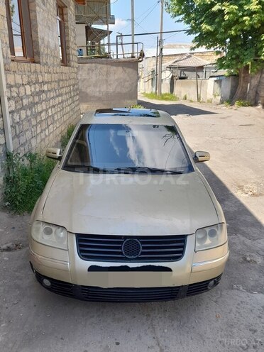 Volkswagen Passat 2001, 300,000 km - 1.8 l - Gəncə