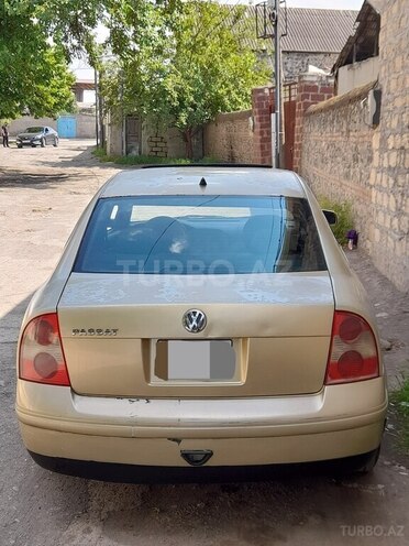 Volkswagen Passat 2001, 300,000 km - 1.8 l - Gəncə
