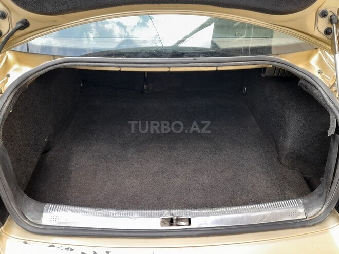 Volkswagen Passat 2001, 300,000 km - 1.8 l - Gəncə