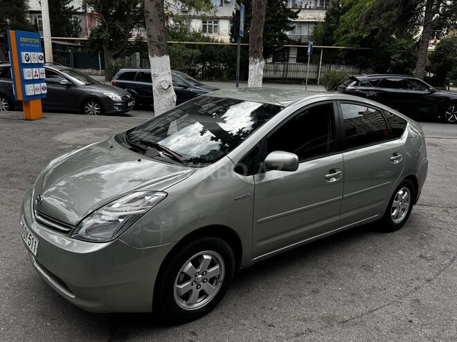 Toyota Prius-6
