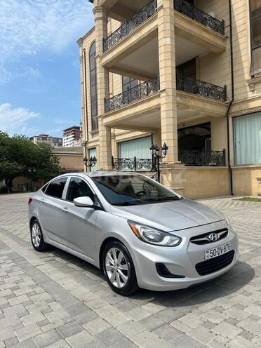 Hyundai Accent 2012, 243,000 km - 1.6 l - Sumqayıt