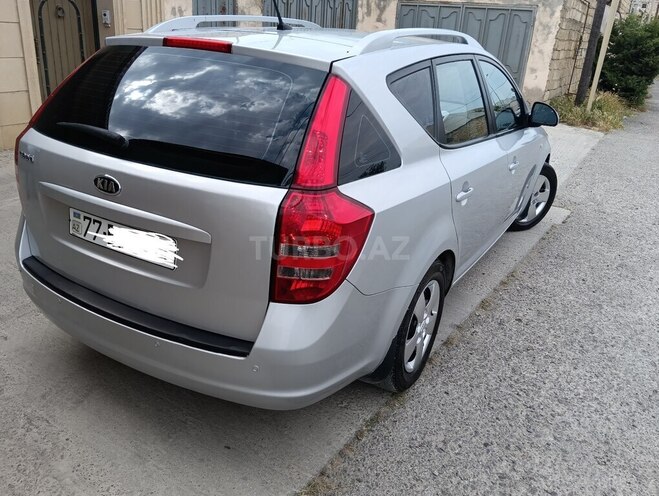Kia  2008, 274,536 km - 1.6 l - Bakı