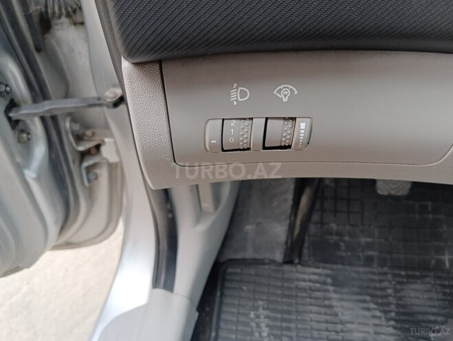 Kia  2008, 274,536 km - 1.6 l - Bakı