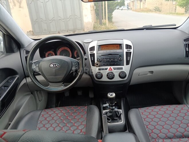 Kia  2008, 274,536 km - 1.6 l - Bakı