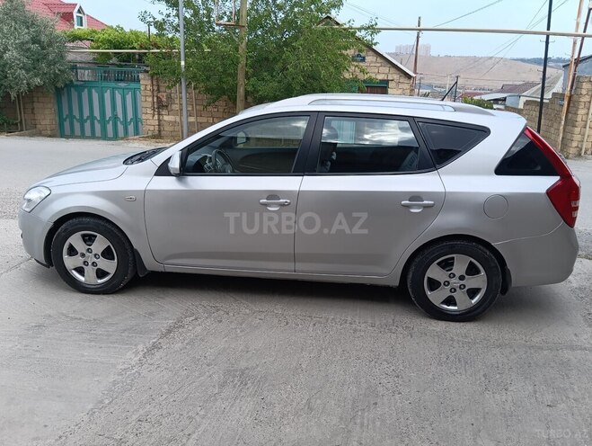 Kia  2008, 274,536 km - 1.6 l - Bakı