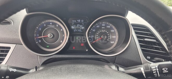 Hyundai Elantra 2015, 201,168 km - 1.8 л - Bakı