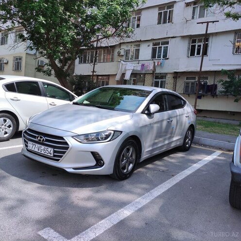 Hyundai Avante 2017, 190,000 km - 1.6 л - Bakı