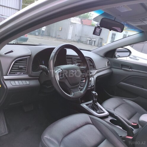 Hyundai Avante 2017, 190,000 km - 1.6 л - Bakı