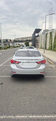 Hyundai Elantra 2015, 201,168 km - 1.8 л - Bakı