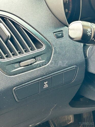 Hyundai ix35 2015, 220,000 km - 2.0 л - Bakı