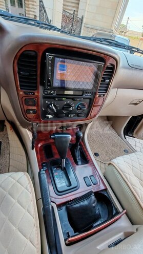 Toyota Land Cruiser 2002, 283,492 km - 4.5 l - Tovuz