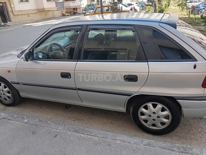 Opel Astra 1997, 220,000 km - 1.6 l - Bakı