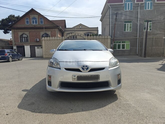 Toyota Prius-1