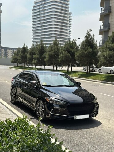 Hyundai Elantra 2017, 137,800 km - 1.6 л - Bakı