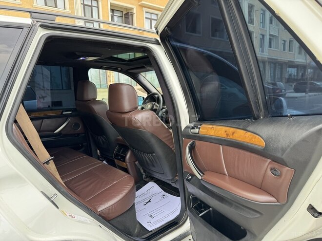 BMW X5 2003, 289,000 km - 4.4 л - Bakı