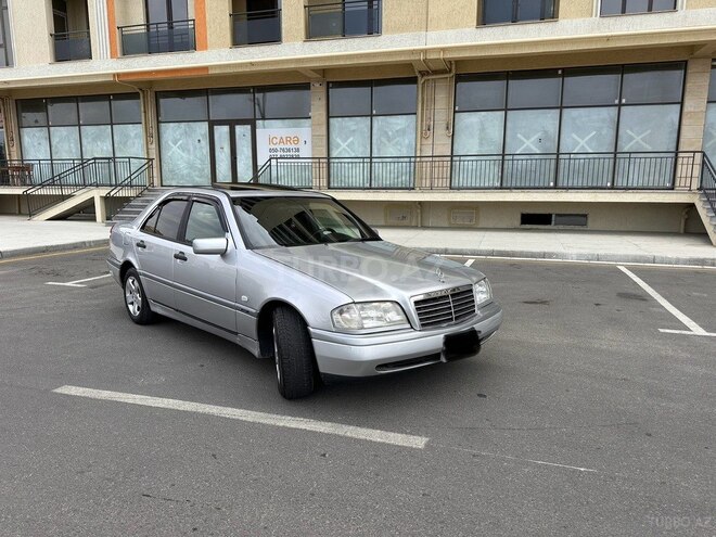 Mercedes C 200-3