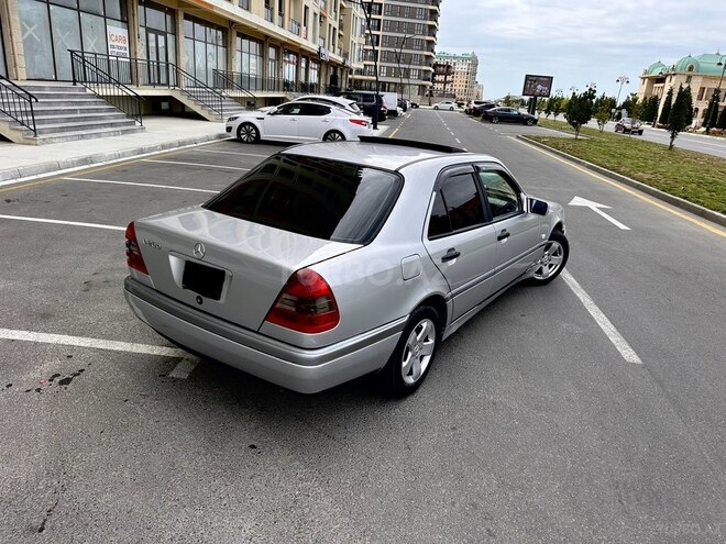 Mercedes C 200-2